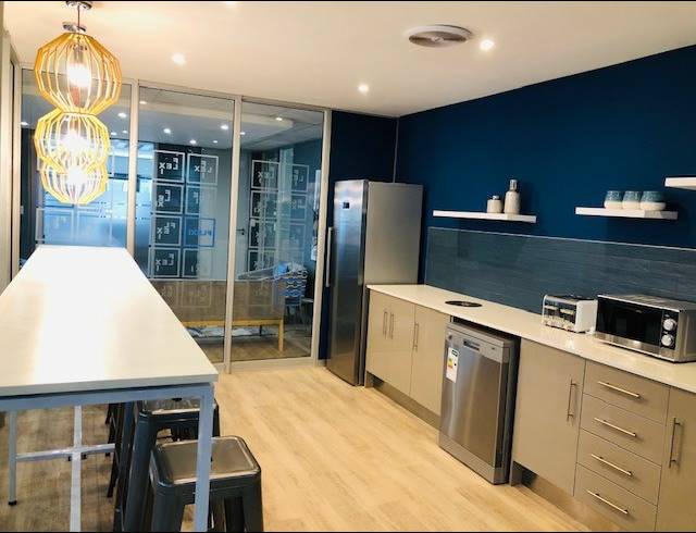 32M² SERVICED OFFICE TO LET IN VORNA VALLEY